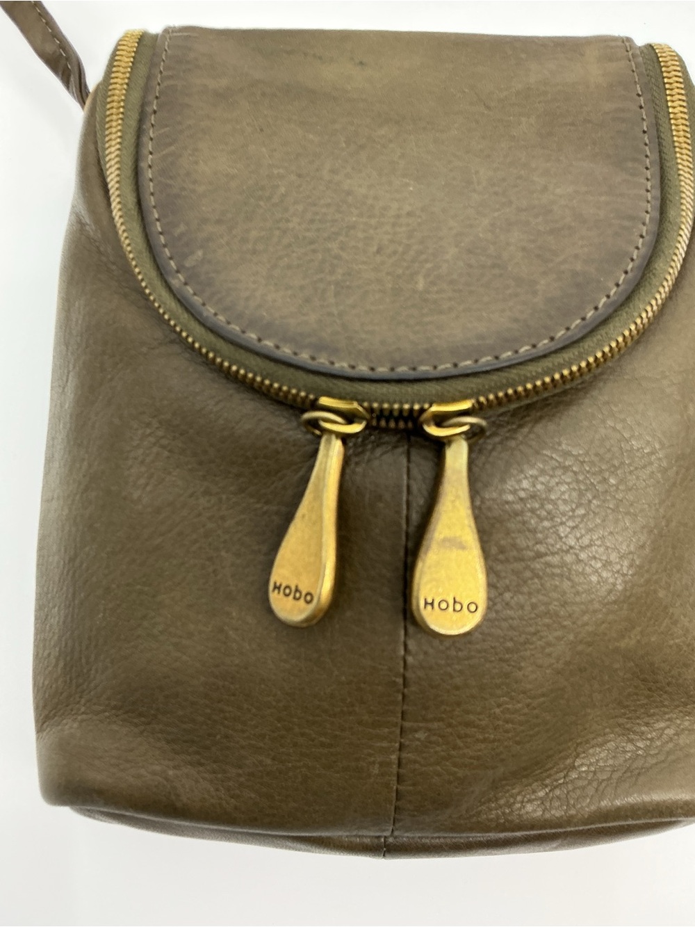 HOBO Fern Crossover Purse Olive Green - Picture 2 of 15
